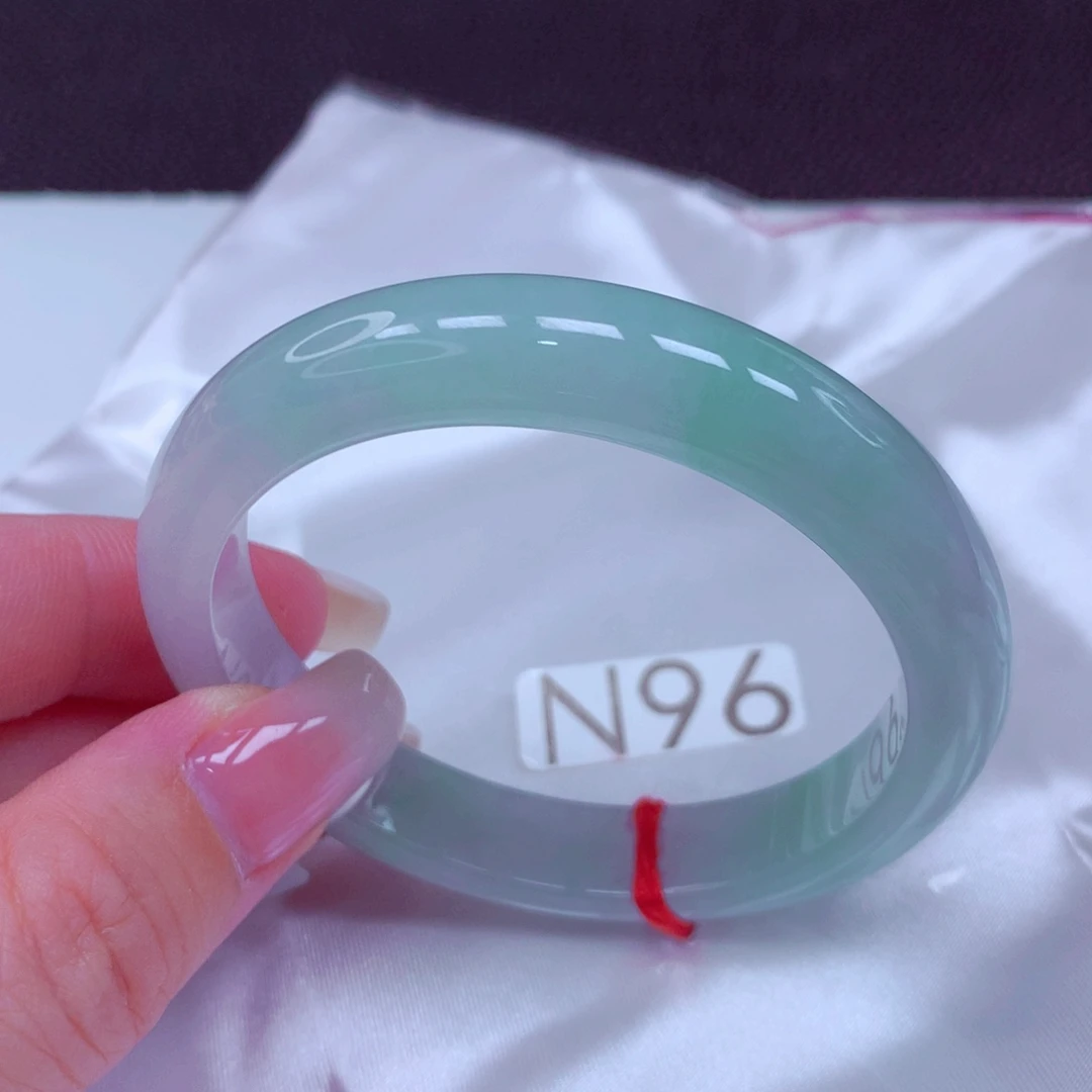 未镶嵌手镯翡翠手镯