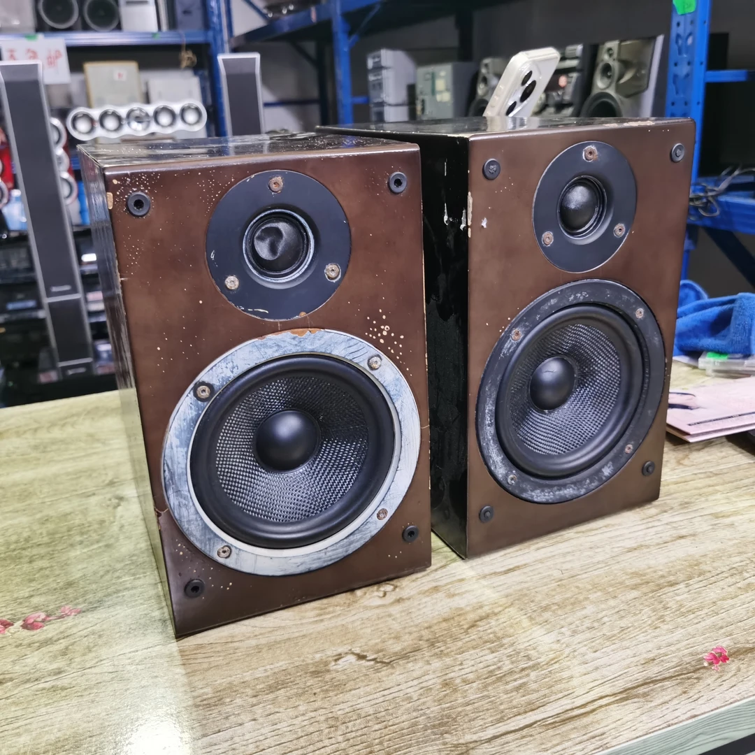 8新  飞利浦箱子一对 4.5寸