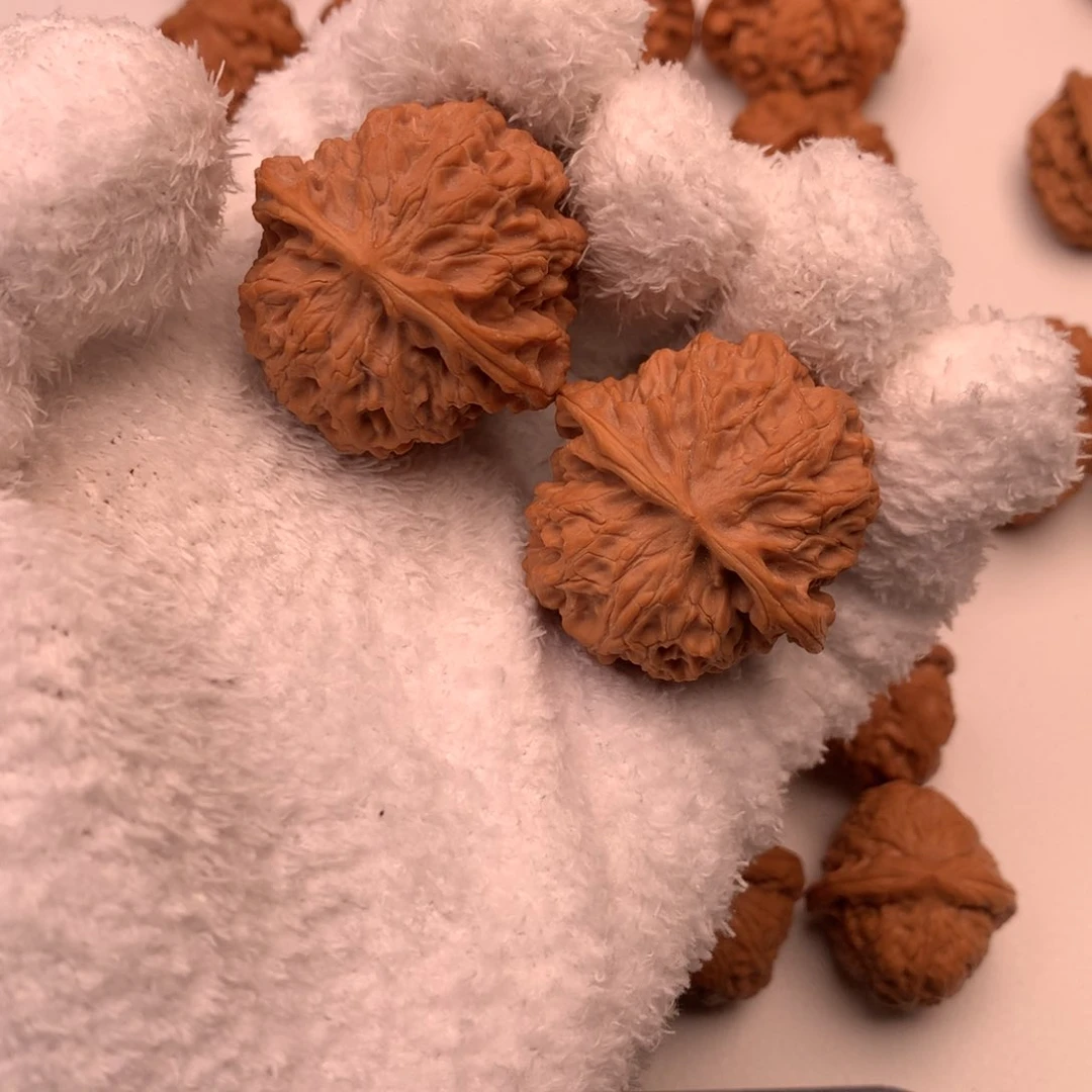 文玩核桃把件苹果园