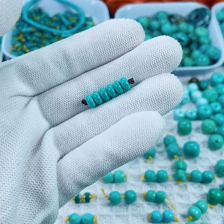 南红玛瑙未镶嵌珠宝奇石