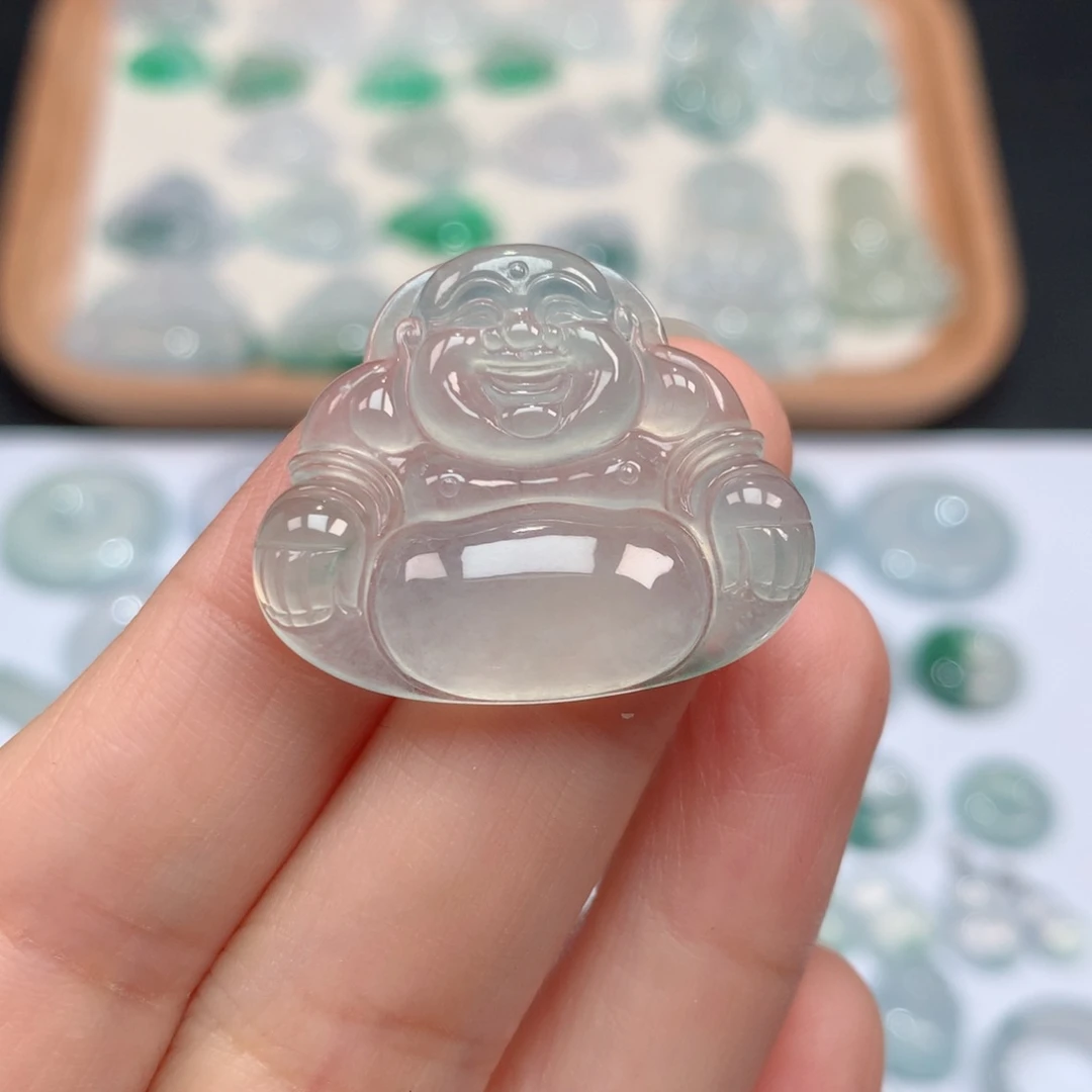 翡翠颈饰未镶嵌冰种佛公