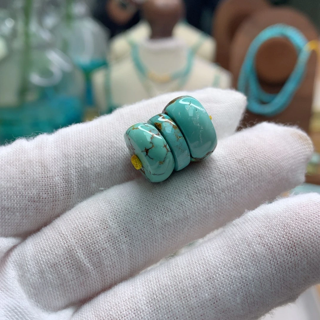 绿松石未镶嵌饰品