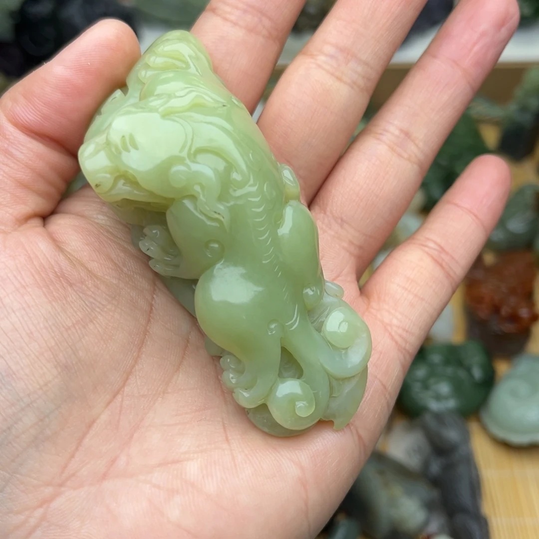 和田玉颈饰未镶嵌国*