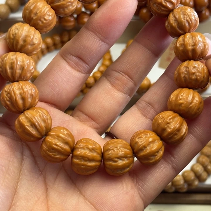 猴头核桃手串猴头