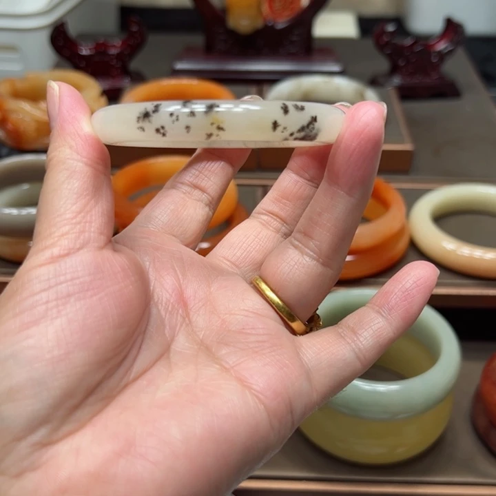 未镶嵌手镯石英质玉S****韩