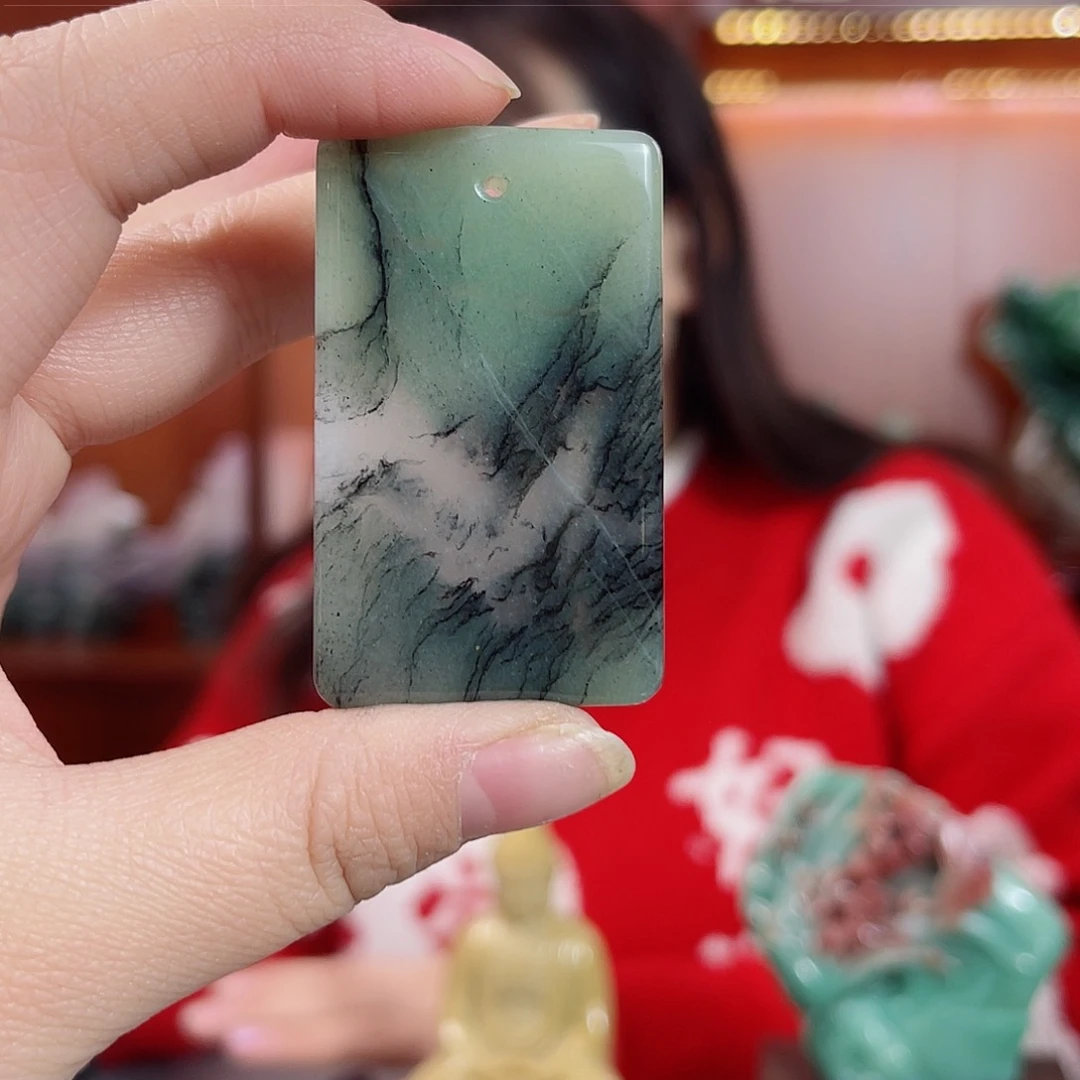 密玉（石英质玉）颈饰未镶嵌