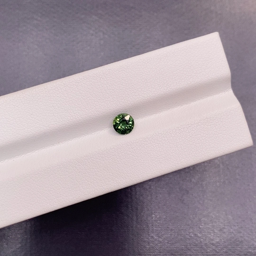 裸石蓝宝石0.81克拉