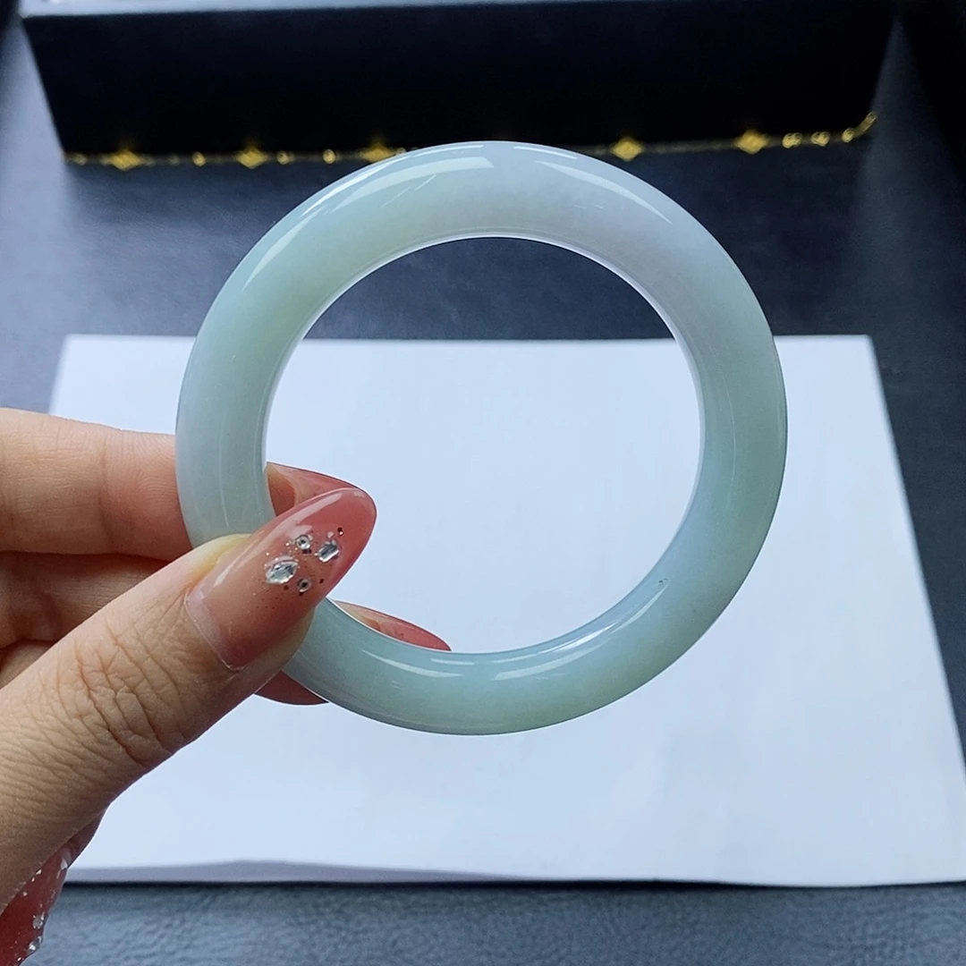 翡翠手镯未镶嵌54.7元条