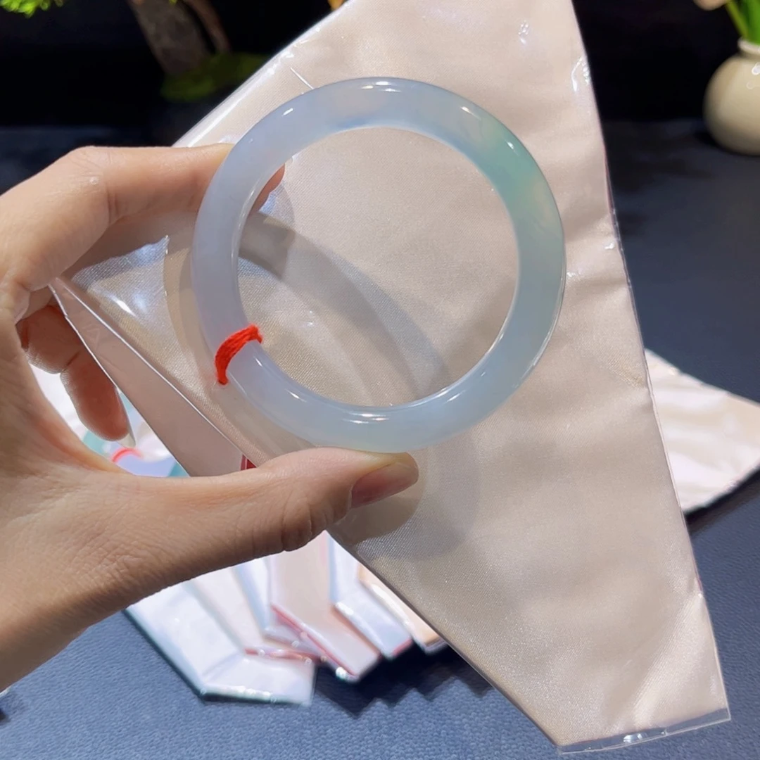 未镶嵌手镯翡翠55