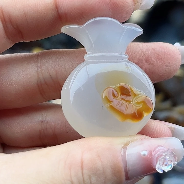 玛瑙手饰未镶嵌玛瑙