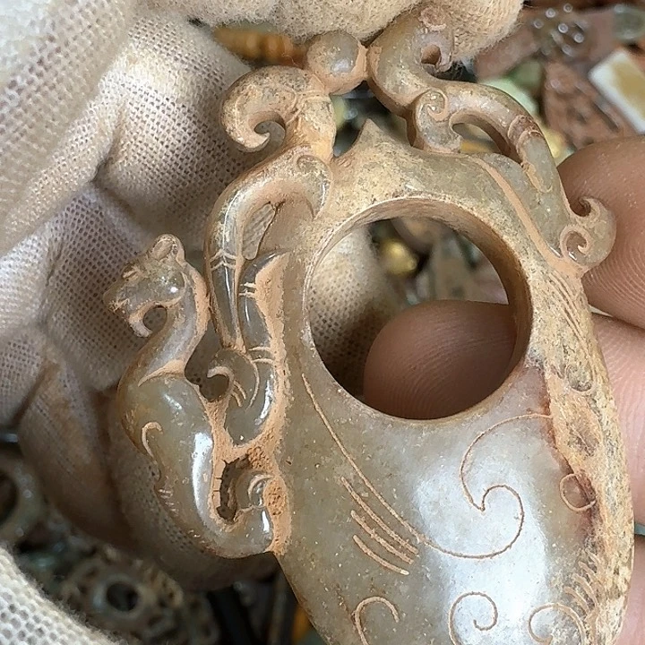 和田玉未镶嵌挂件