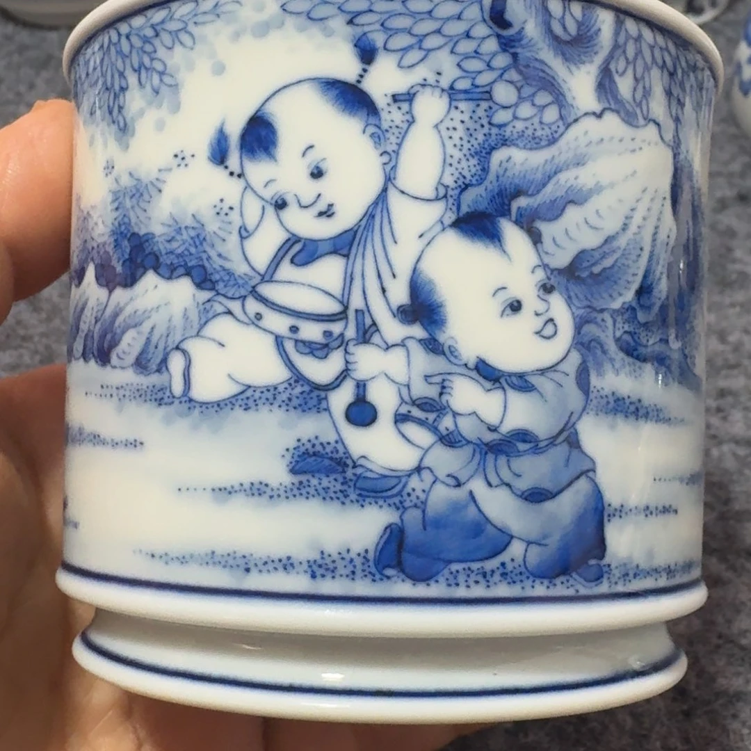 杯。景德镇现代陶瓷