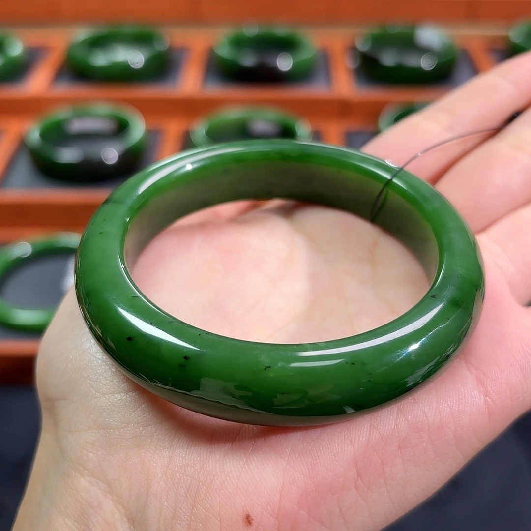 和田玉（碧玉）未镶嵌手镯辣绿5657