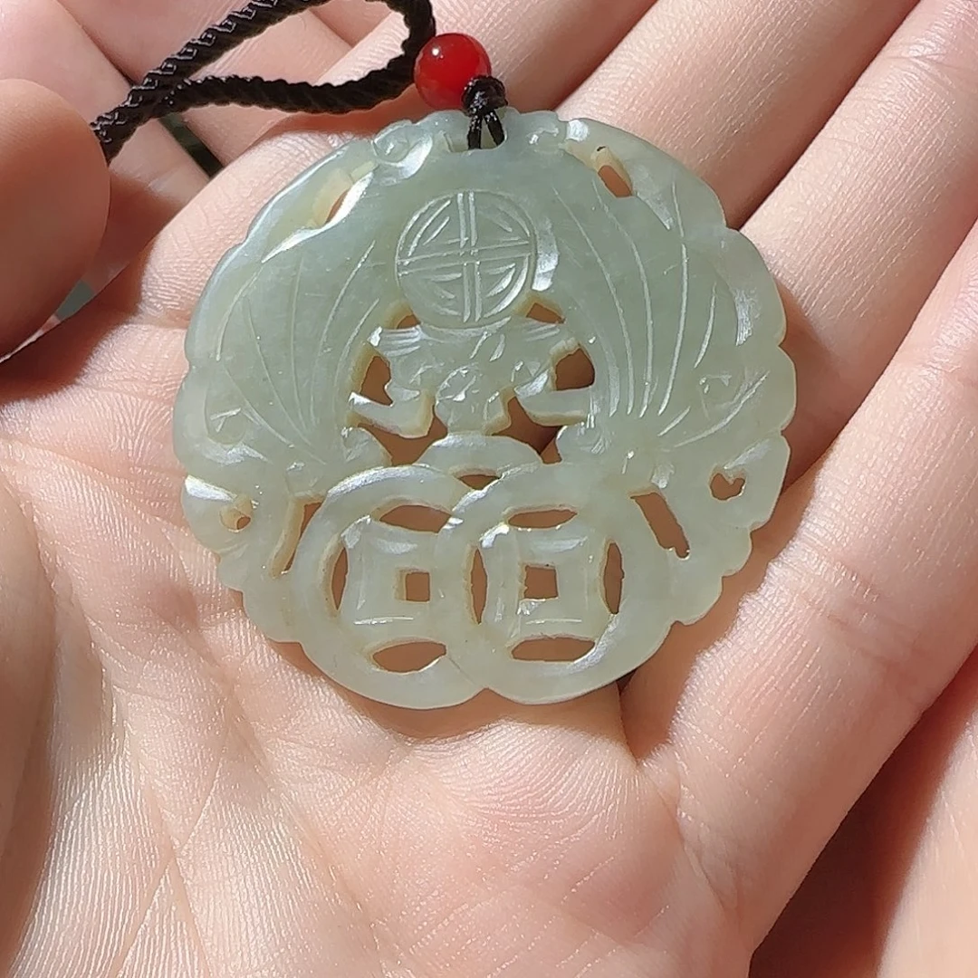 前***狗和田玉未镶嵌颈饰