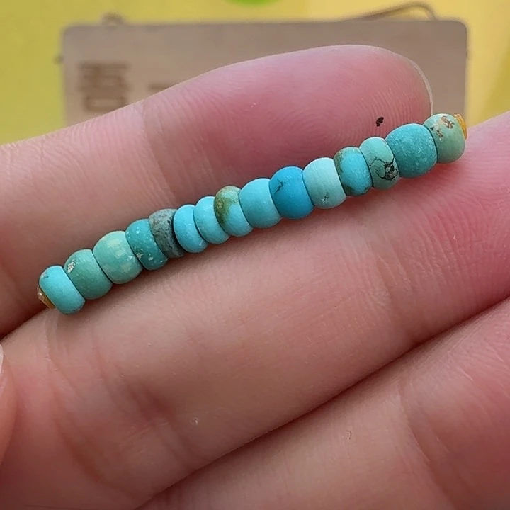 南红玛瑙配饰未镶嵌