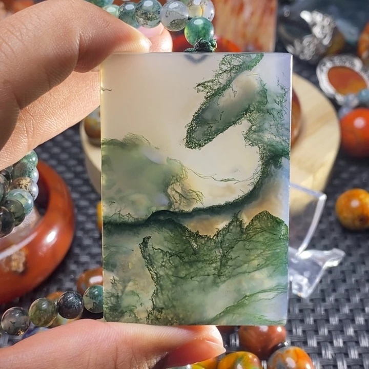 我***n玛瑙/玉髓未镶嵌颈饰