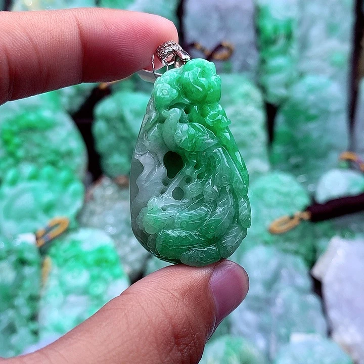 翡翠未镶嵌吊坠(不含链)