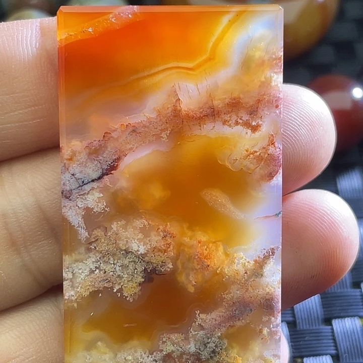 玉***Y玛瑙/玉髓颈饰未镶嵌