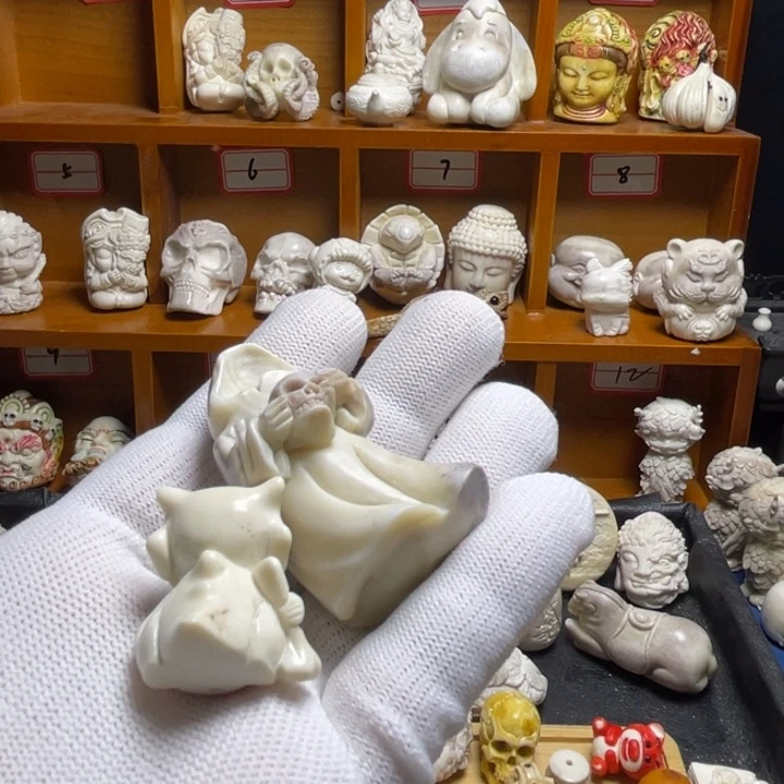 小***嘟非金属皮质配饰鹿角雕刻幽灵一起