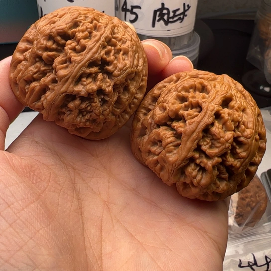 文玩核桃吊坠粗筋45