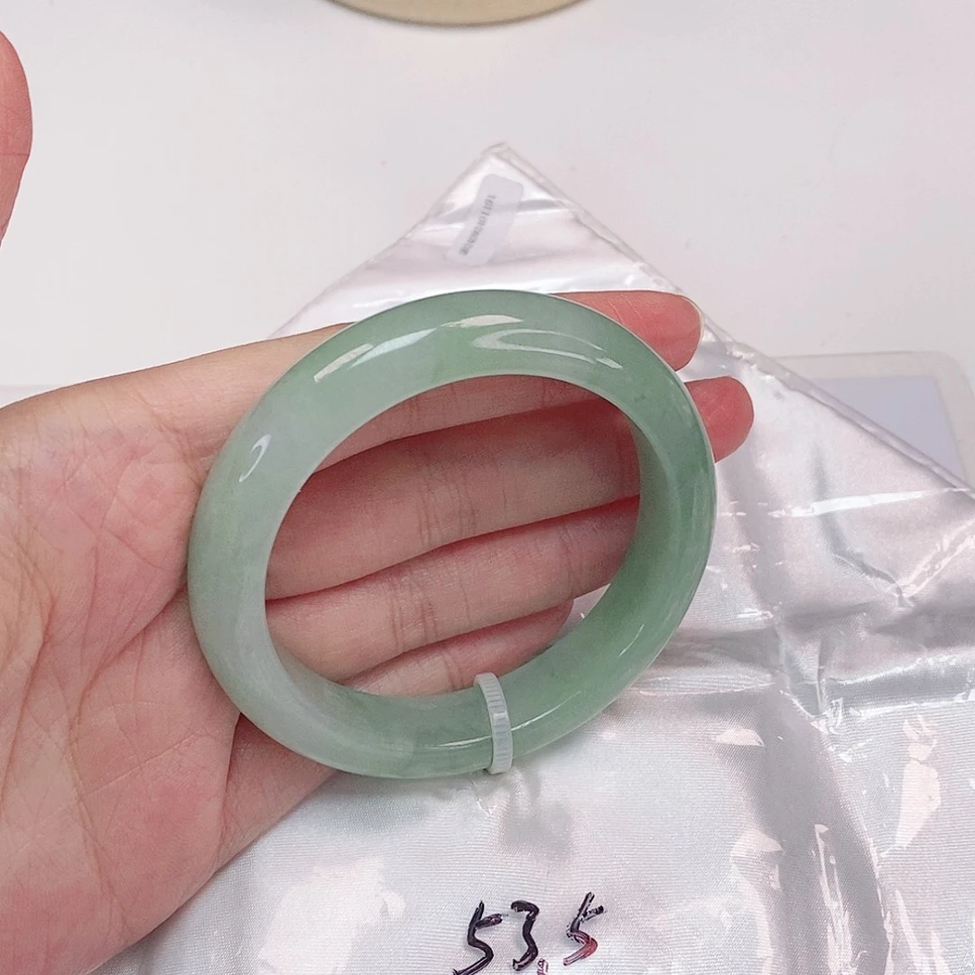 【闪购商品】翡翠手镯未镶嵌正圈