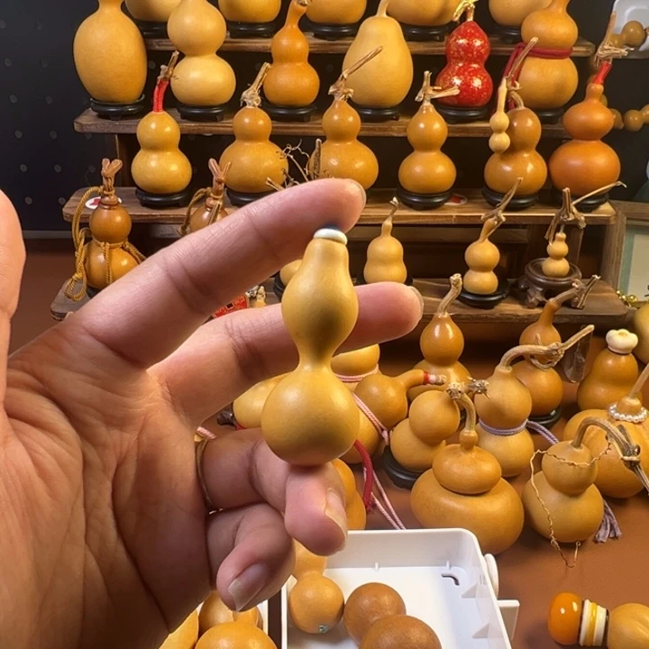 小饶指八宝葫芦手把件