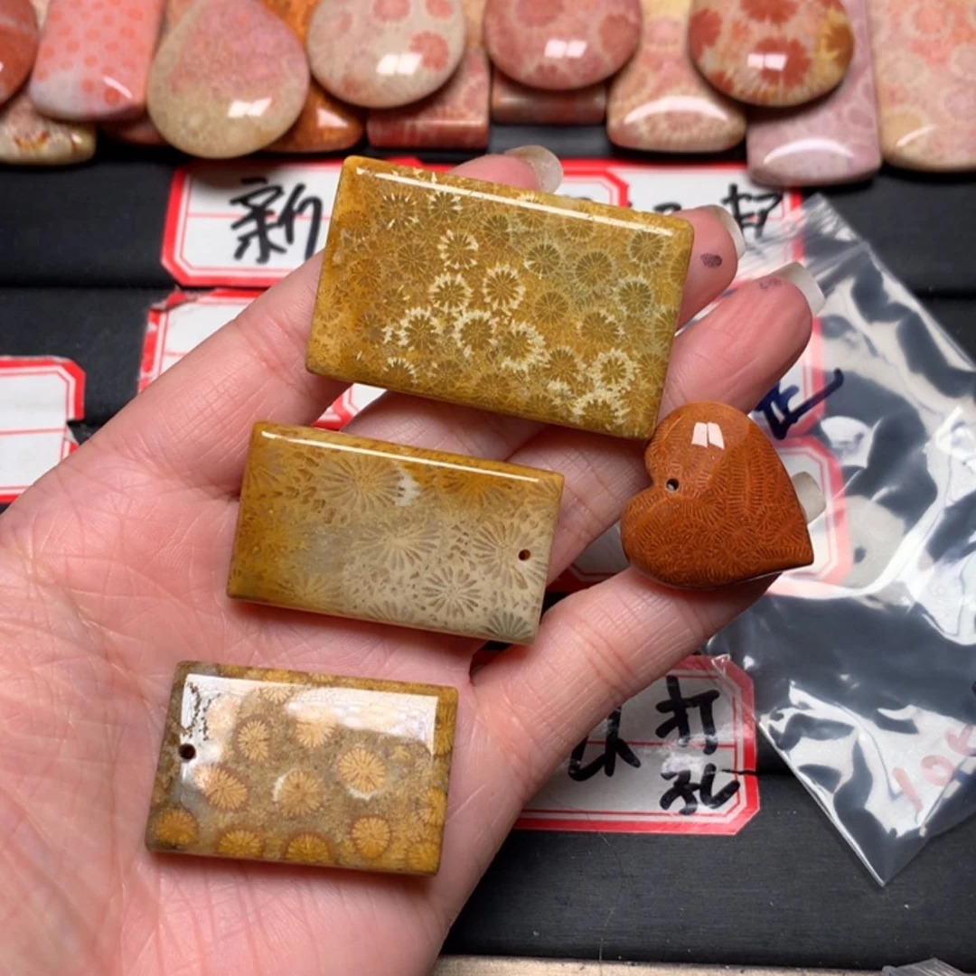 【闪购商品】硅化玉颈饰未镶嵌你****一