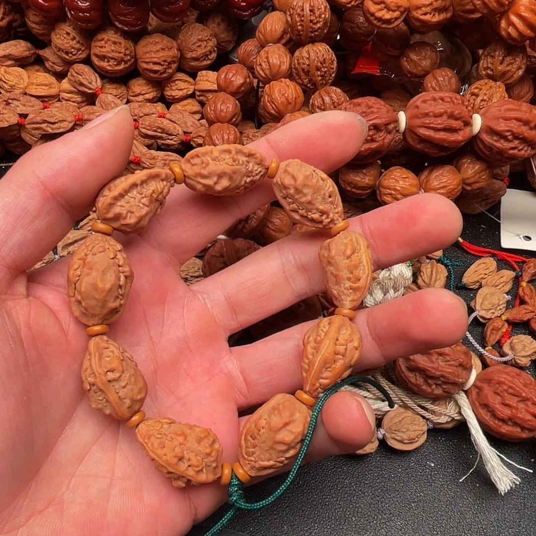 ****马文玩核桃吊坠麒麟