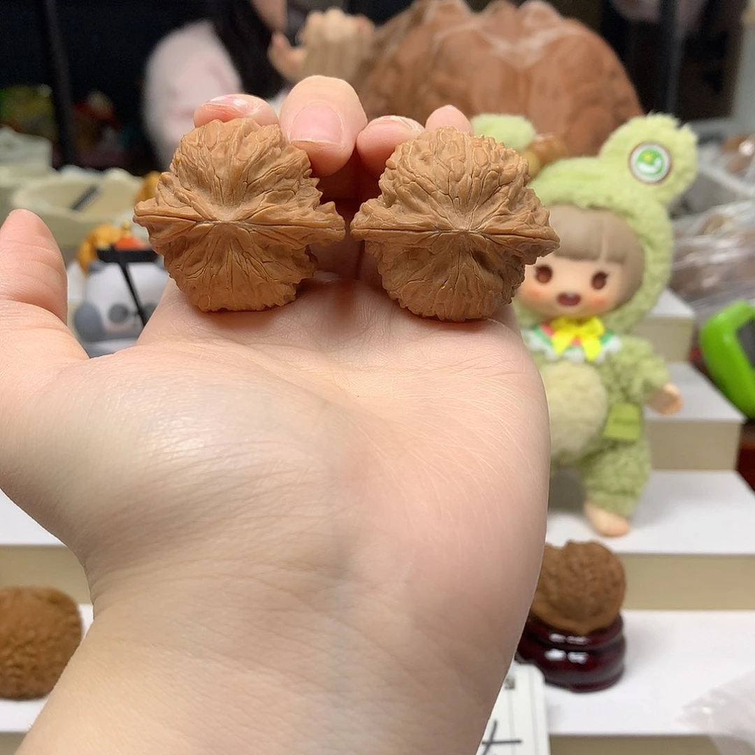 吊坠桃核41尺红皮正磨