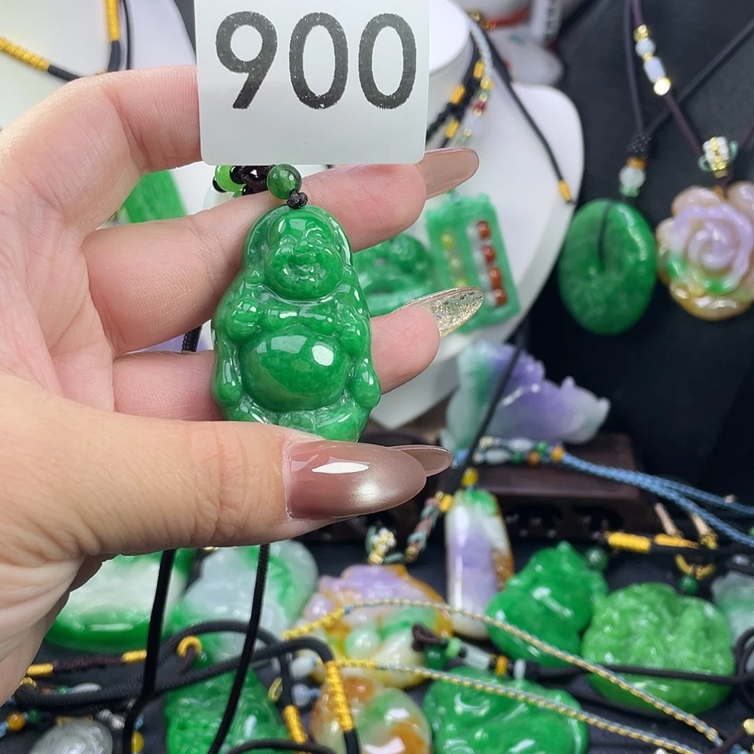 翡翠未镶嵌吊坠(赠链)