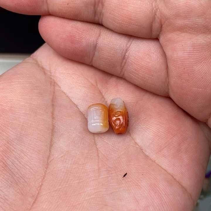 翡翠颈饰未镶嵌山*