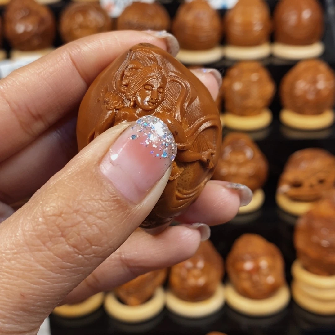 橄榄核吊坠天**星飞天美女单颗0077