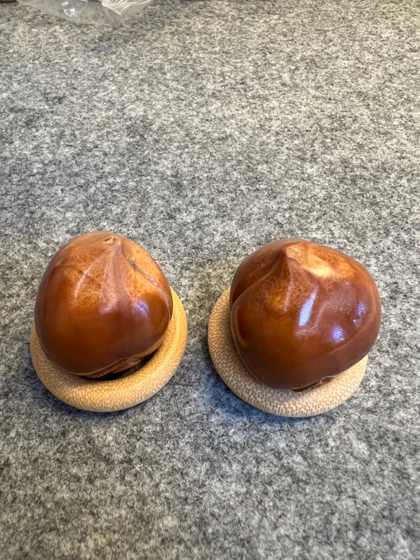 巴西大橄榄，寿桃一对