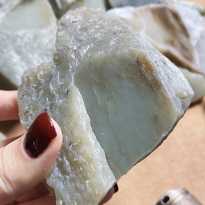 未镶嵌和田玉（糖玉）珠宝半成品