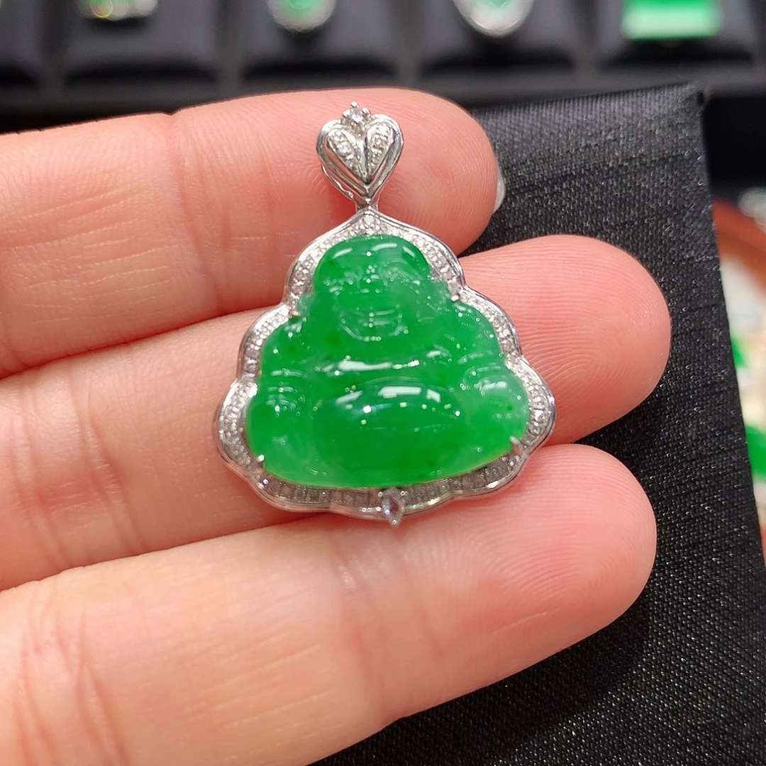 翡翠颈饰18K金镶嵌佛公