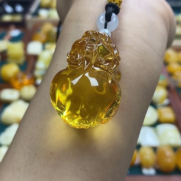 琥珀未镶嵌珠宝奇石16.43金珀貔貅吊坠