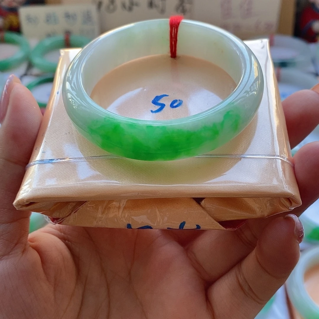 翡翠未镶嵌手镯7号