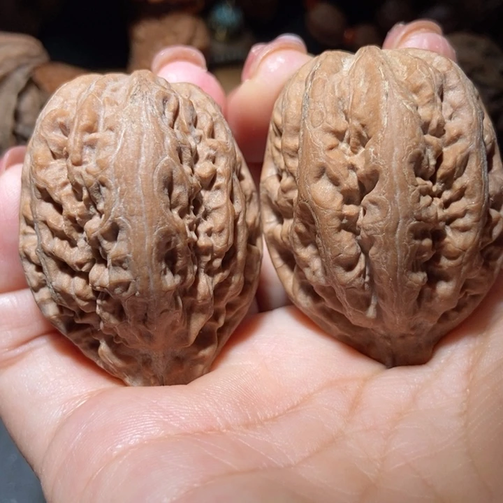 把件文玩核桃东北楸子小雪45