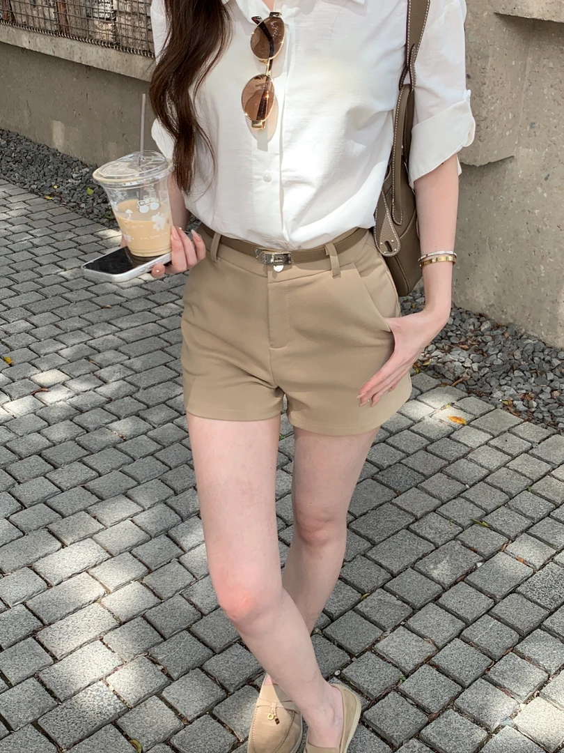 【Yinkoo】百搭腰带短裤女夏季辣妹高级感显瘦休闲卡其色热裤