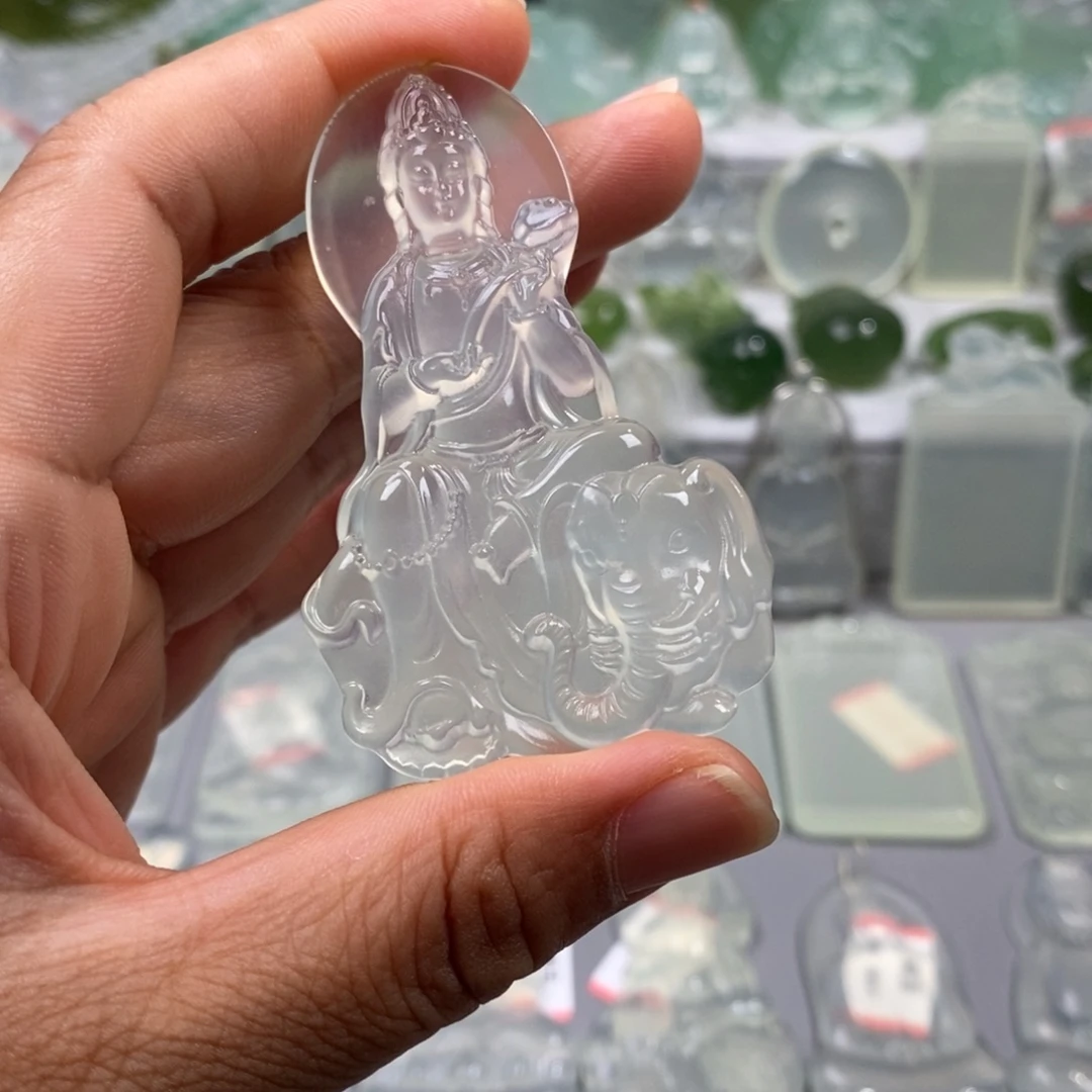 人***命蛇纹石玉未镶嵌颈饰