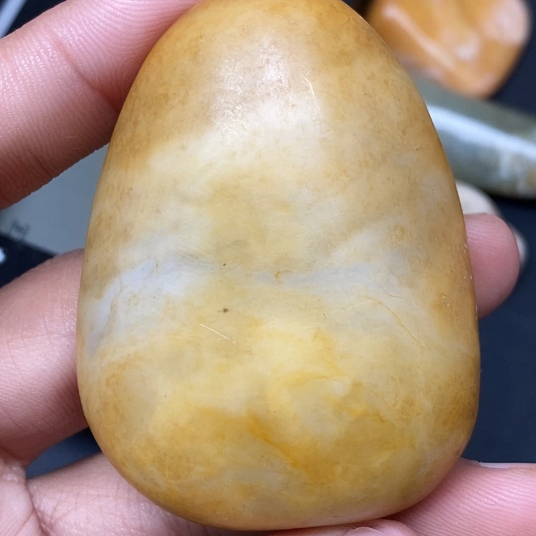 和田玉（糖玉）未镶嵌挂件