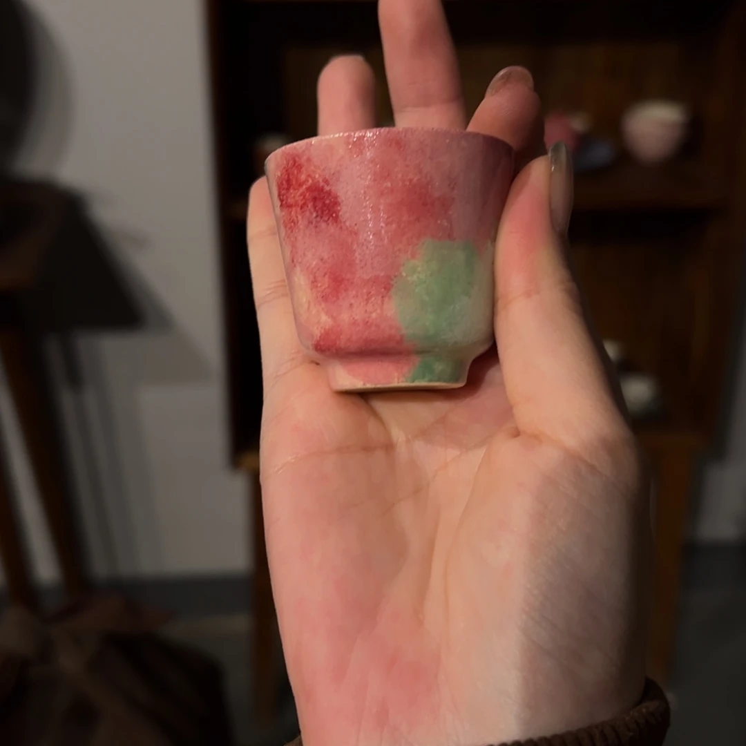 陶瓷。     陶瓷。