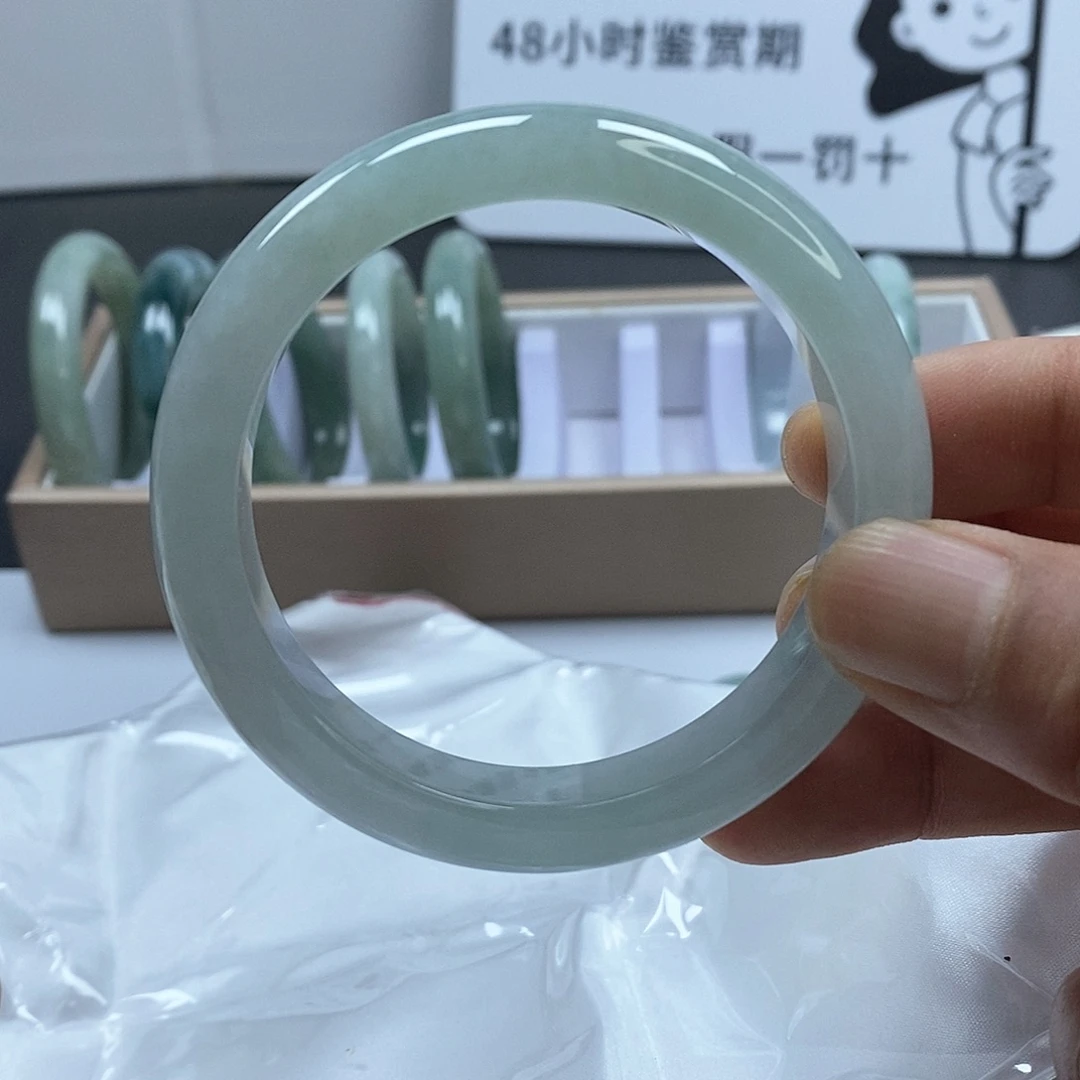 未镶嵌手镯翡翠翡翠手镯