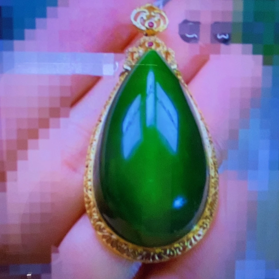 和田玉18K金镶嵌颈饰