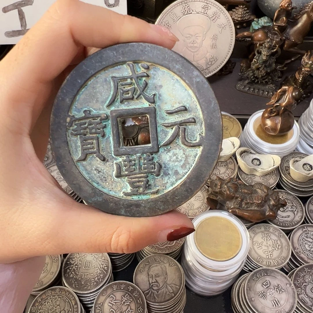 金属复古风格摆件