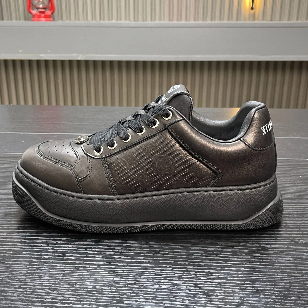 【8ZZ8名品】欧版黑色男鞋透气休闲板鞋男士时尚百搭春季头层牛皮