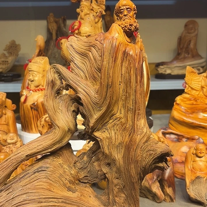 柏木太行崖柏达摩摆件