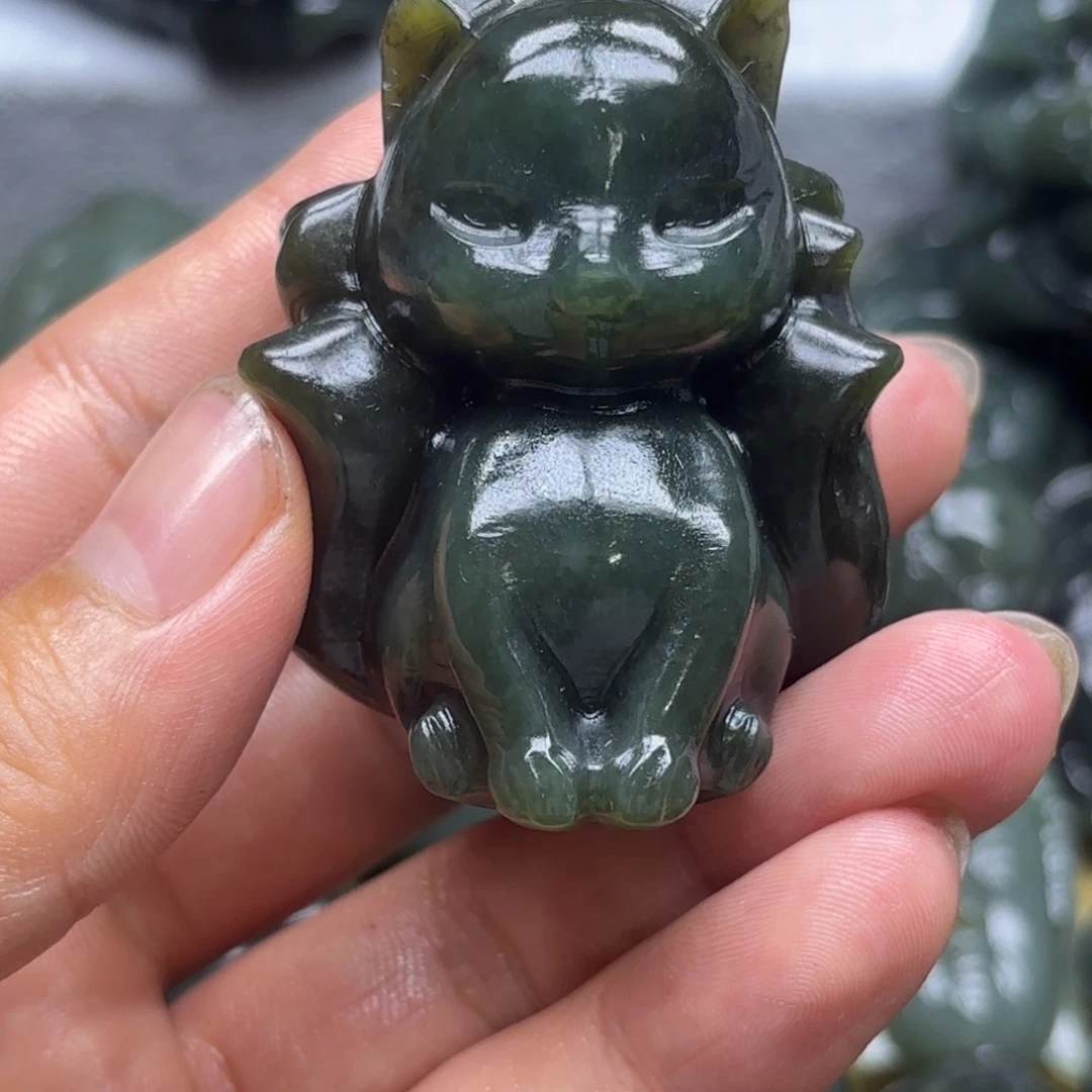 卢****和田玉（糖玉）未镶嵌颈饰