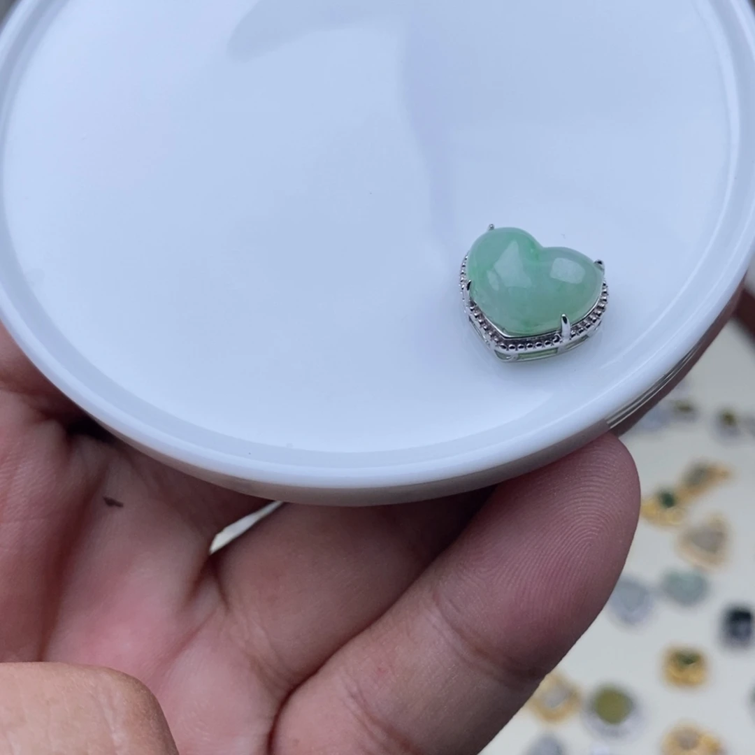 翡翠散珠爱心潘一个