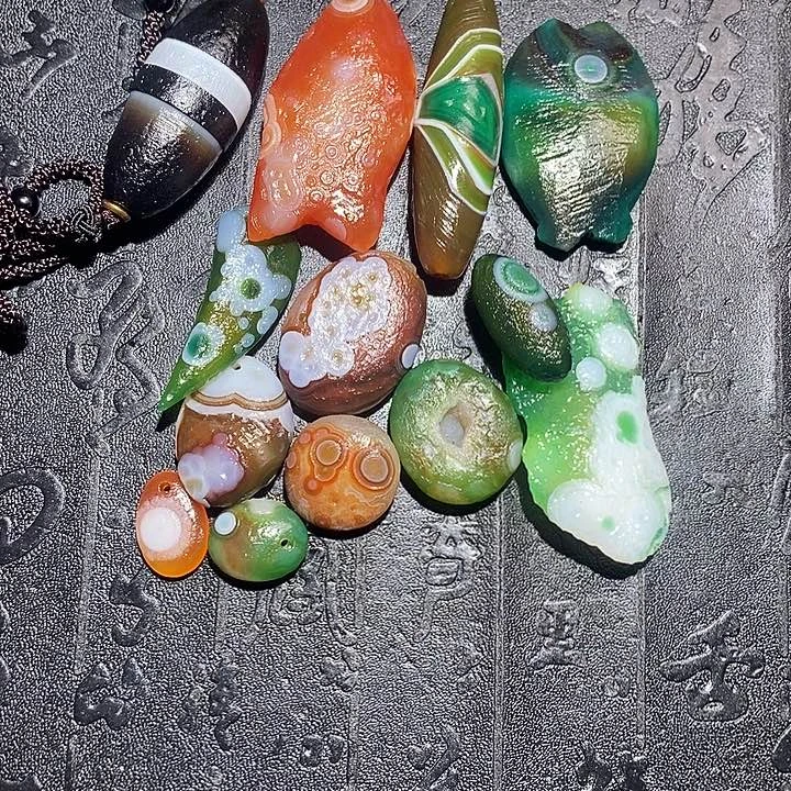 满***）玛瑙/玉髓颈饰合金